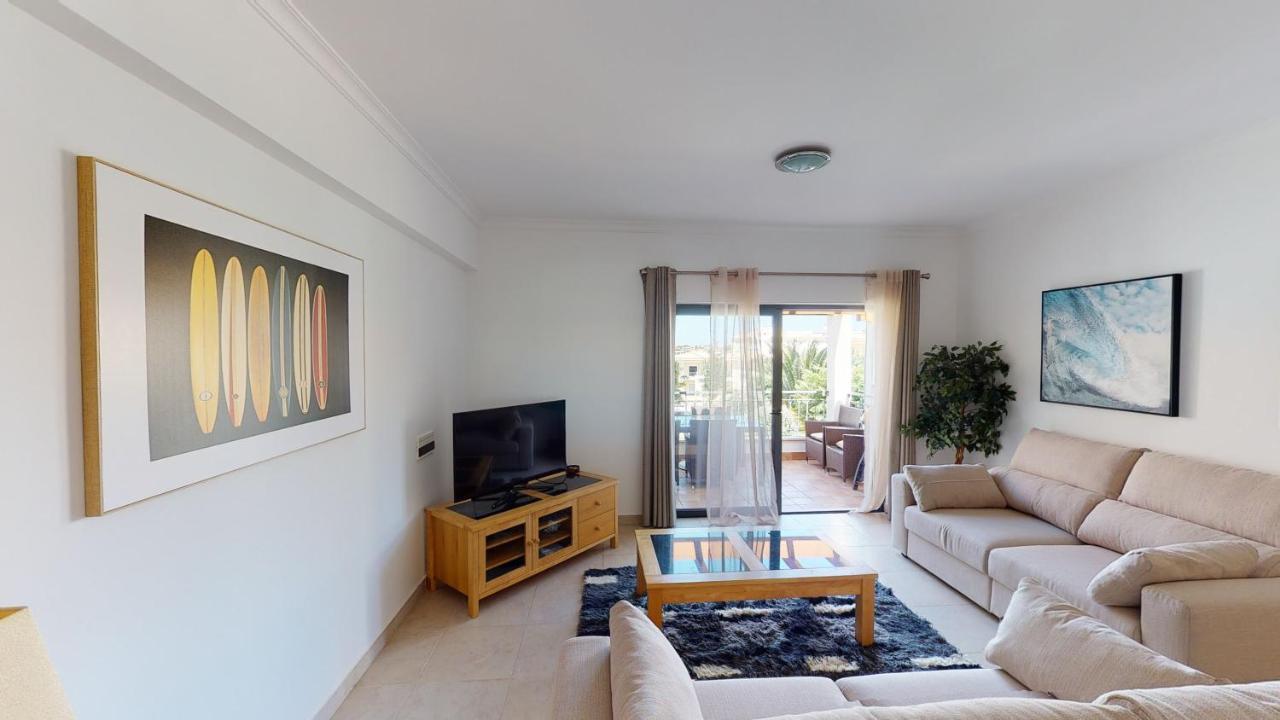 Amazing 2 Bedroom Apartment Near Beach With Pool Лагуш Экстерьер фото